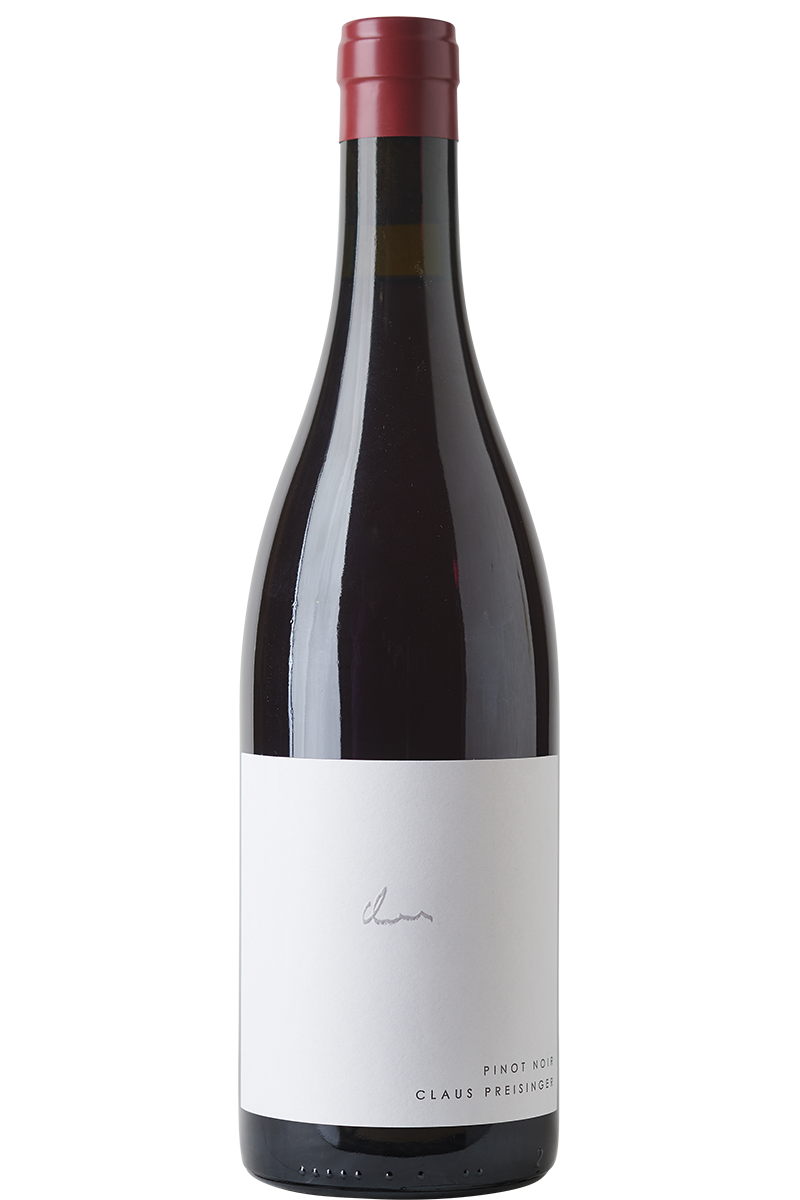 Eine Flasche (Bio-) Rotwein aus Pinot Noir Reben in einer Burgunderflasche mit einer roten Kapsel.