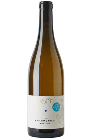 Eine Flasche deutscher Weiss Wein in einer Burgunder Flasche ohne Kapsel.