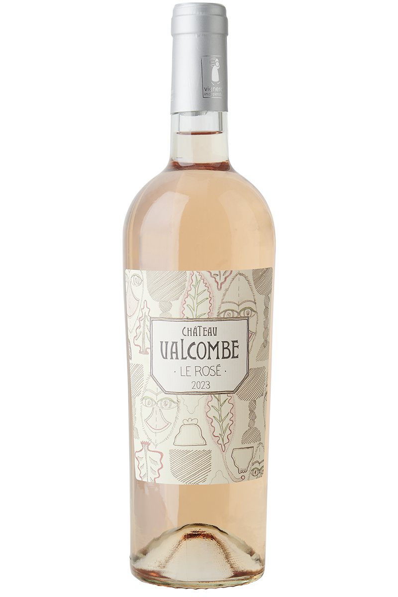 Eine Flasche französischer Bio Rosé Wein in einer Bordeaux Flasche mit silberner Kapsel.