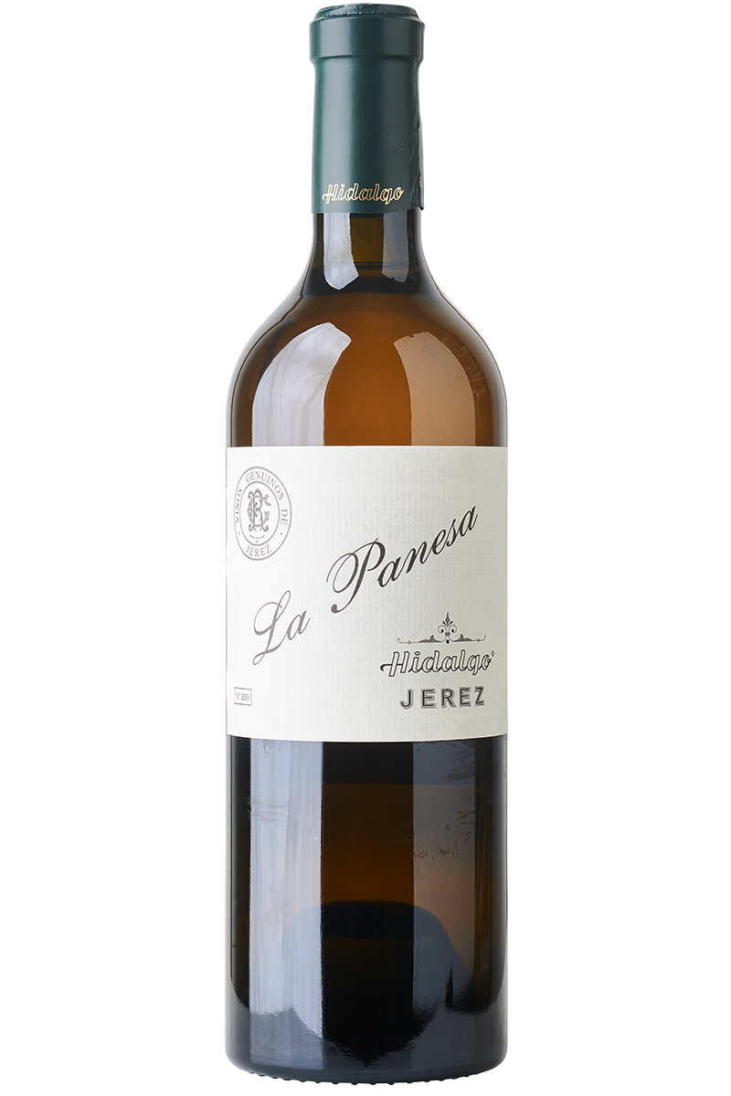 Eine Flasche spanischer Fino Sherry aus Palomino in einer Sherry Flasche mit einer schwarzen Kapsel.
