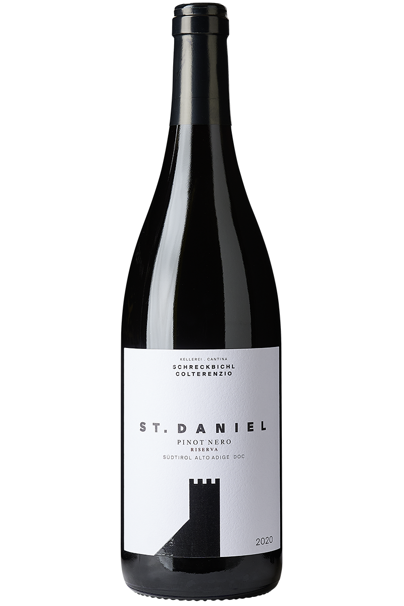 Eine Flasche italienischer Rotwein in einer Burgunder Flasche mit einer schwarzen Kapsel.
