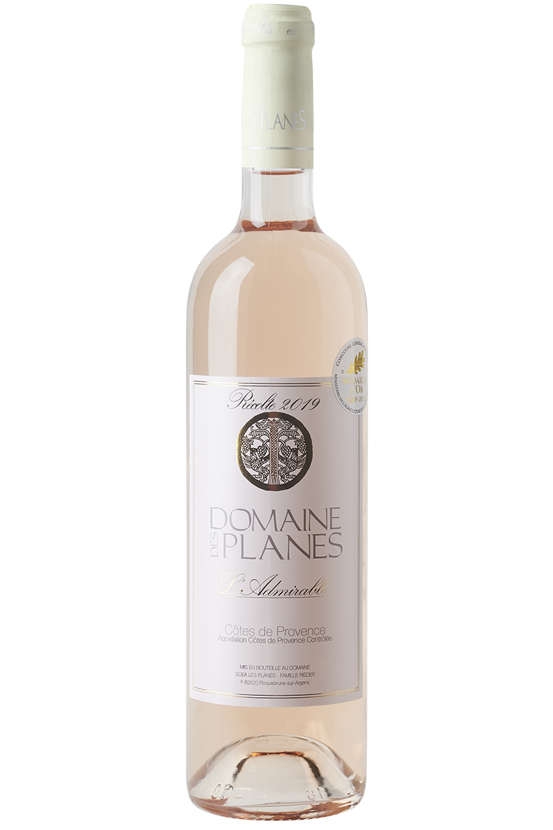 Eine Flasche französischer bio Roséwein in einer Bordeaux Flasche mit einer weißen Kapsel.