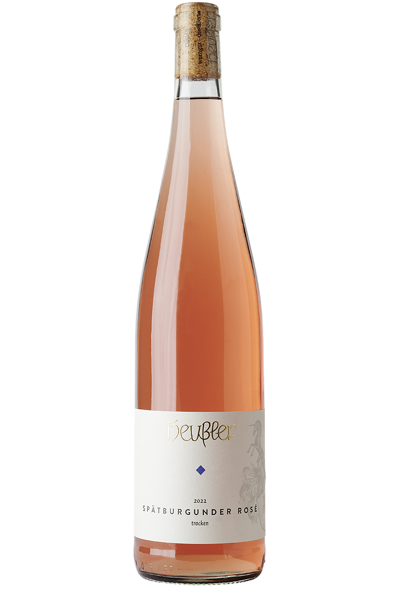 Eine Flasche deutscher rosé Wein aus Spätburgunder Trauben in einer Schlegel Flasche ohne Kapsel.