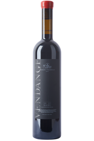 Eine Flasche französischer Bio Rotwein Cuvée in einer Bordeaux Flasche mit einer roten Wachskapsel.