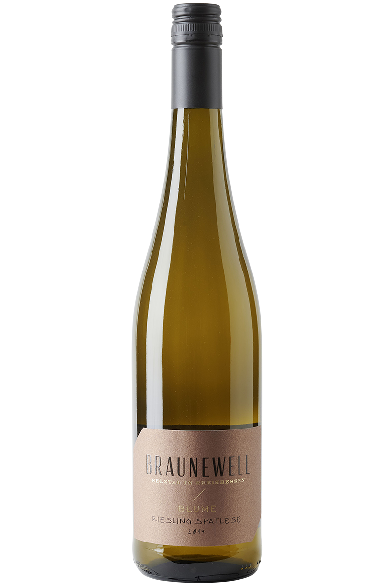 Eine Flasche deutscher Weisswein in einer Schlegelflasche mit schwarzem Schraubverschluss.