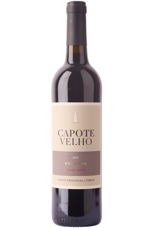 Eine Flasche portugiesischer Rotwein in einer Bordeaux - Flasche mit einer gschwarzen Kapsel.