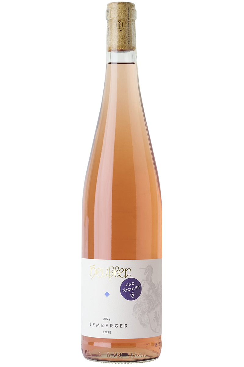 Eine Flasche deutscher Rosé Wein in einer Schlegel Flasche ohne Kapsel.