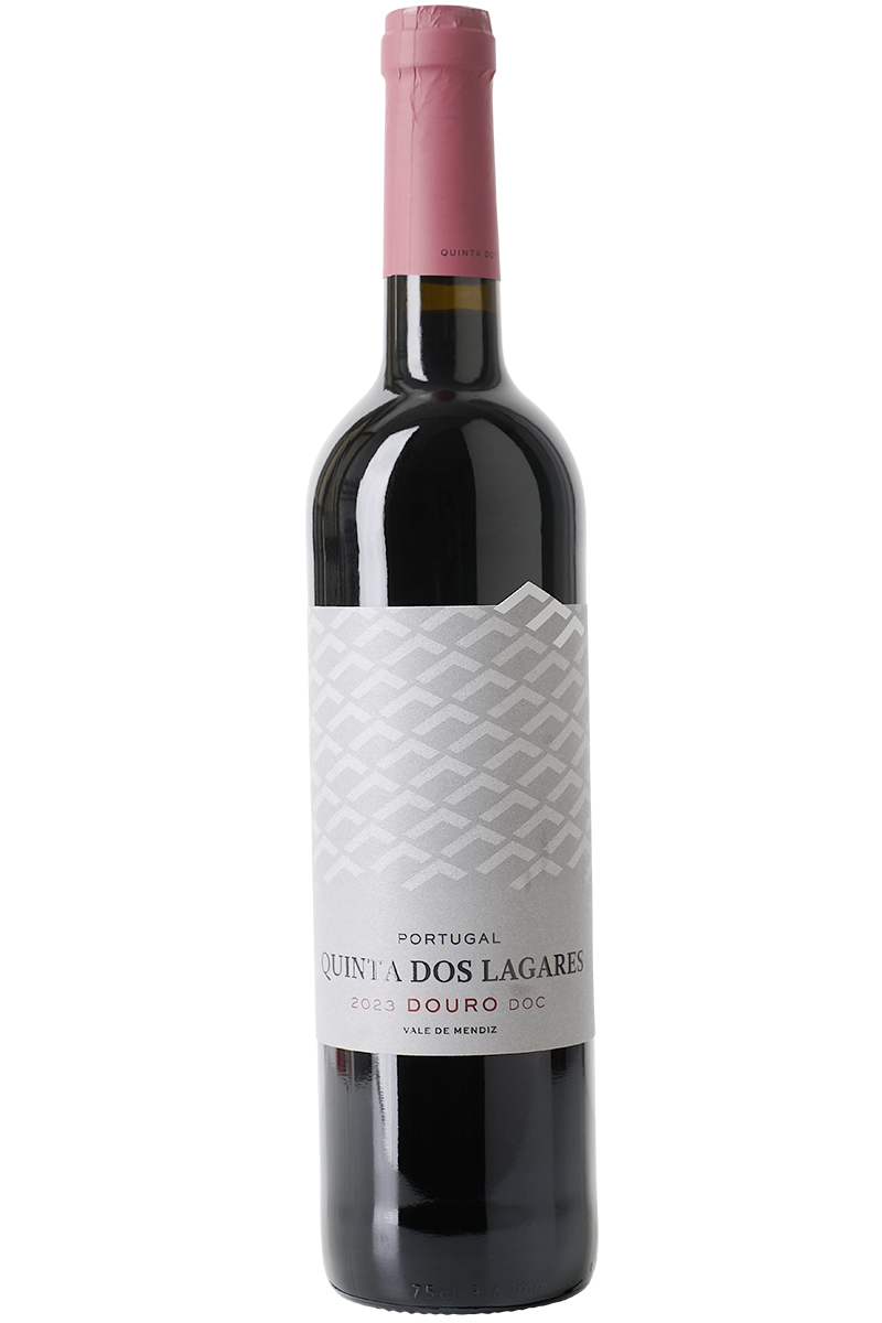 Eine Flasche portugiesischer Rotwein in einer Bordeaux Flasche mit roter Kapsel.